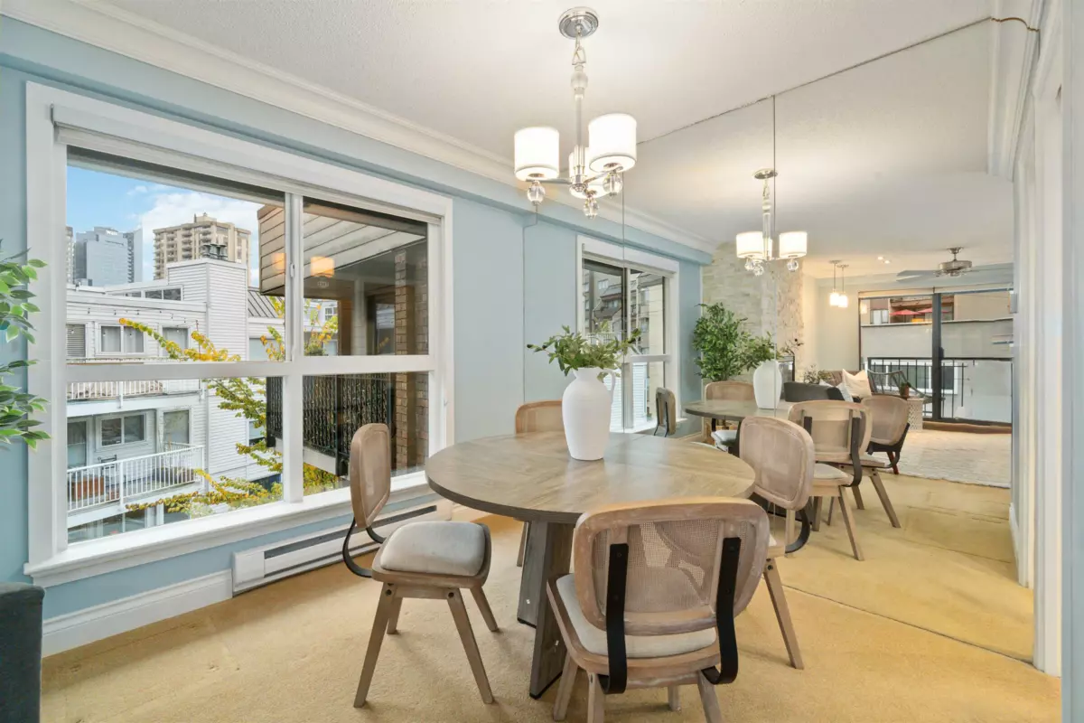 Breakfast Nook Photo of 405 1157 Nelson Street, Vancouver, BC