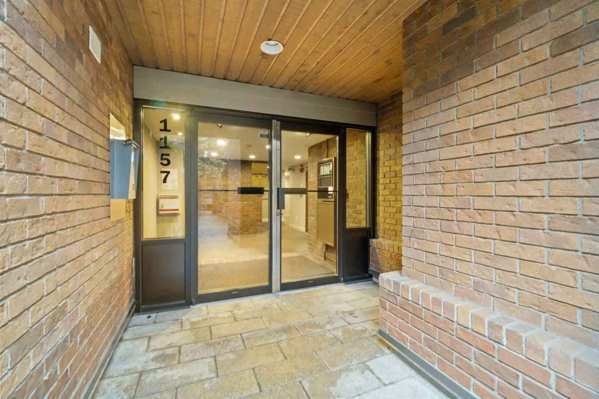 Laundry Room Photo of 405 1157 Nelson Street, Vancouver, BC