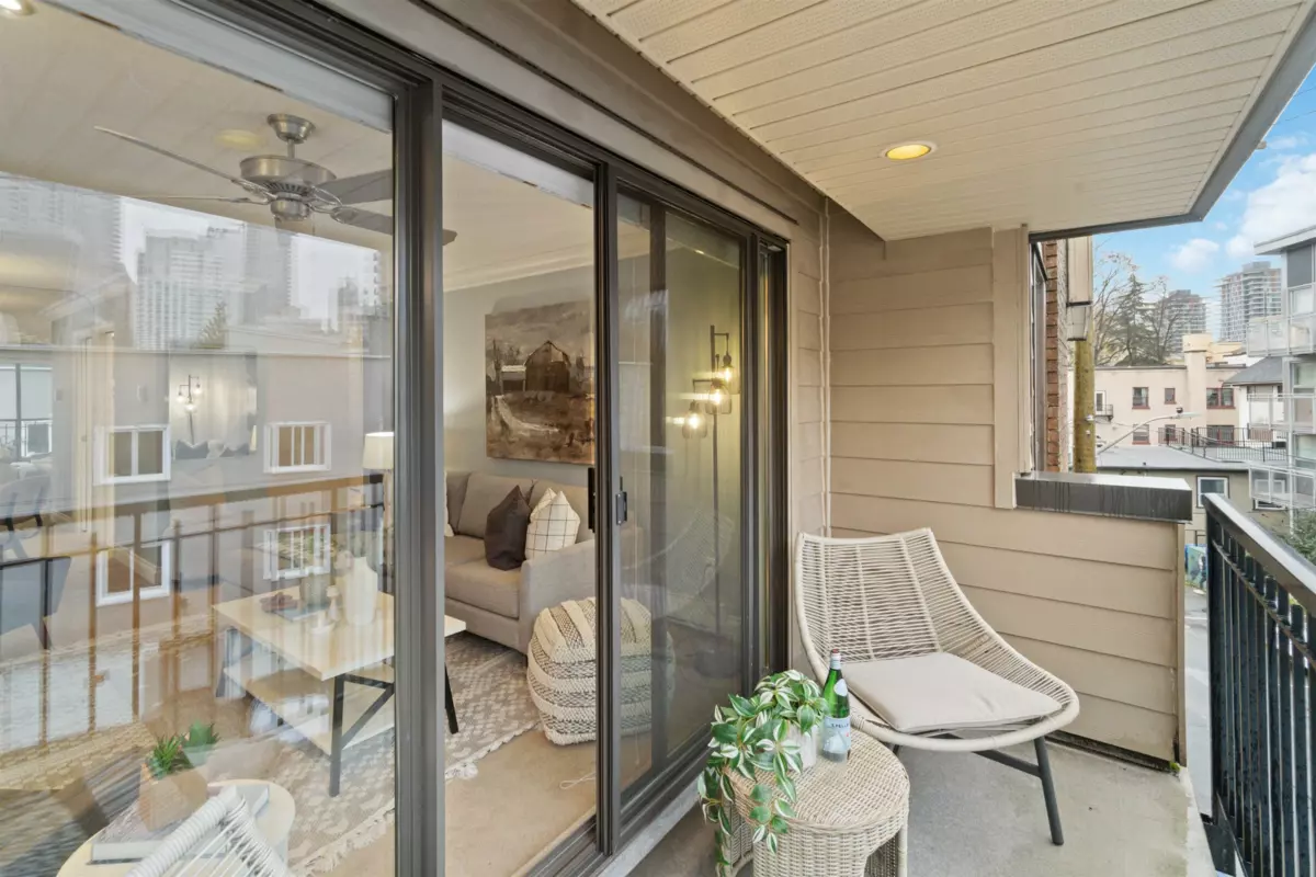 Office / Den Photo of 405 1157 Nelson Street, Vancouver, BC