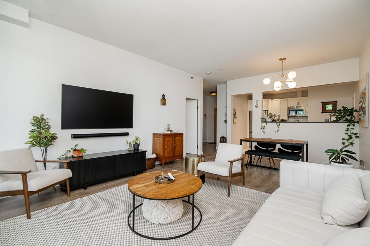 Exterior Rear Photo of 408 503 W 16th Avenue, Vancouver, BC