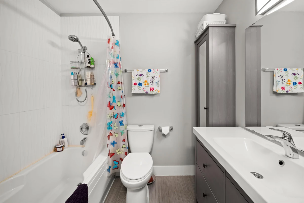 Kitchen Island Photo of 317 630 Roche Point Drive, North Vancouver, BC