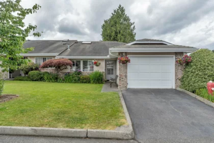 18 5051 203 Street, Langley, BC, Langley — Townhouse for sale