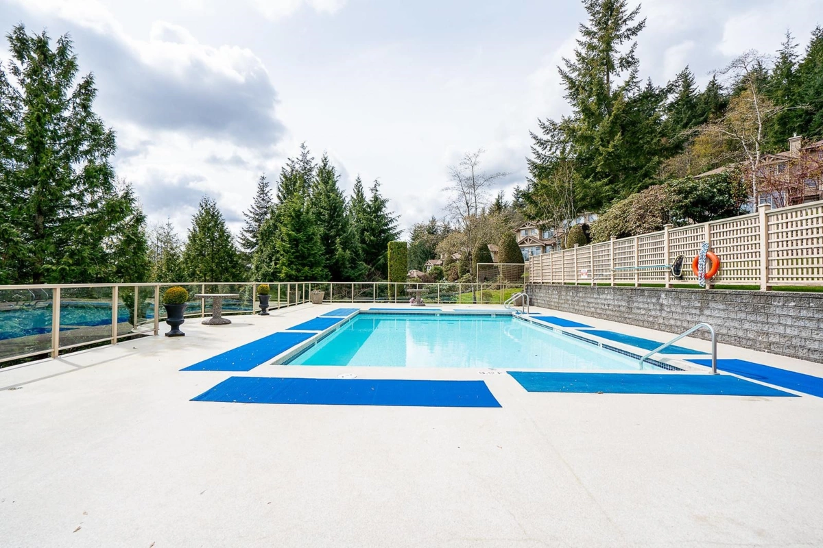 Hot Tub / Spa Photo of 7 2979 Panorama Drive, Coquitlam, BC
