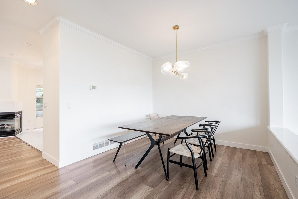 Kitchen Island Photo of 7 2979 Panorama Drive, Coquitlam, BC