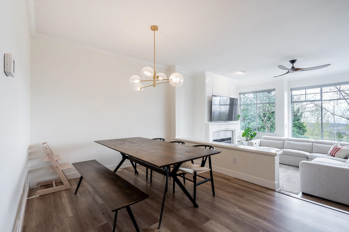 Kitchen Photo of 7 2979 Panorama Drive, Coquitlam, BC