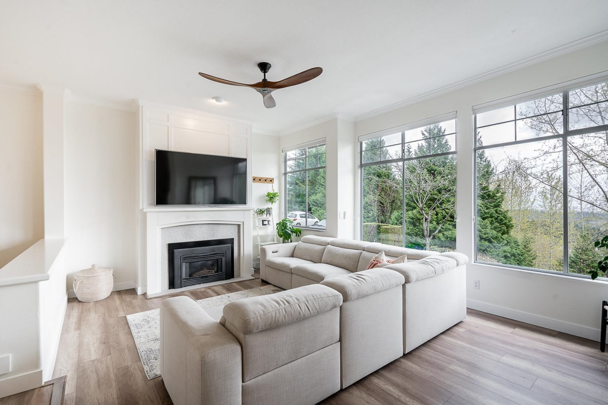 Living Room Photo of 7 2979 Panorama Drive, Coquitlam, BC