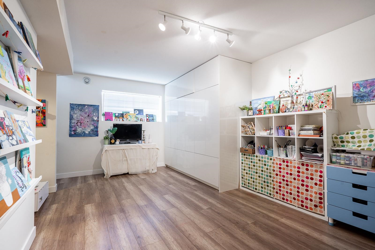 Outdoor Patio Photo of 7 2979 Panorama Drive, Coquitlam, BC