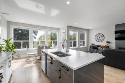 Kitchen Photo of 34008 Barker Court, Mission, BC