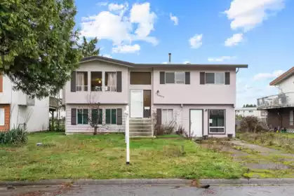 46405 Dinah Avenue, Chilliwack, BC, Chilliwack Proper South — 5 bed single family residence for sale