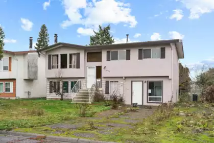 Family Room Photo of 46405 Dinah Avenue, Chilliwack, BC