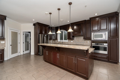 Breakfast Nook Photo of 3701 Lincoln Avenue, Coquitlam, BC