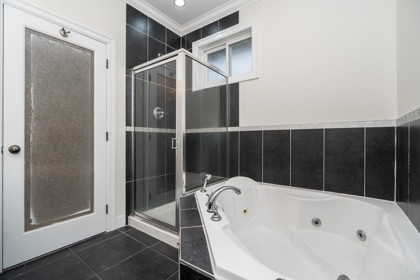 Guest Bathroom Photo of 3701 Lincoln Avenue, Coquitlam, BC