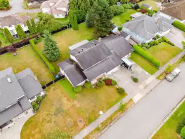 5644 E Sunrise Crescent, Surrey, BC, Surrey — Single Family Residence for sale