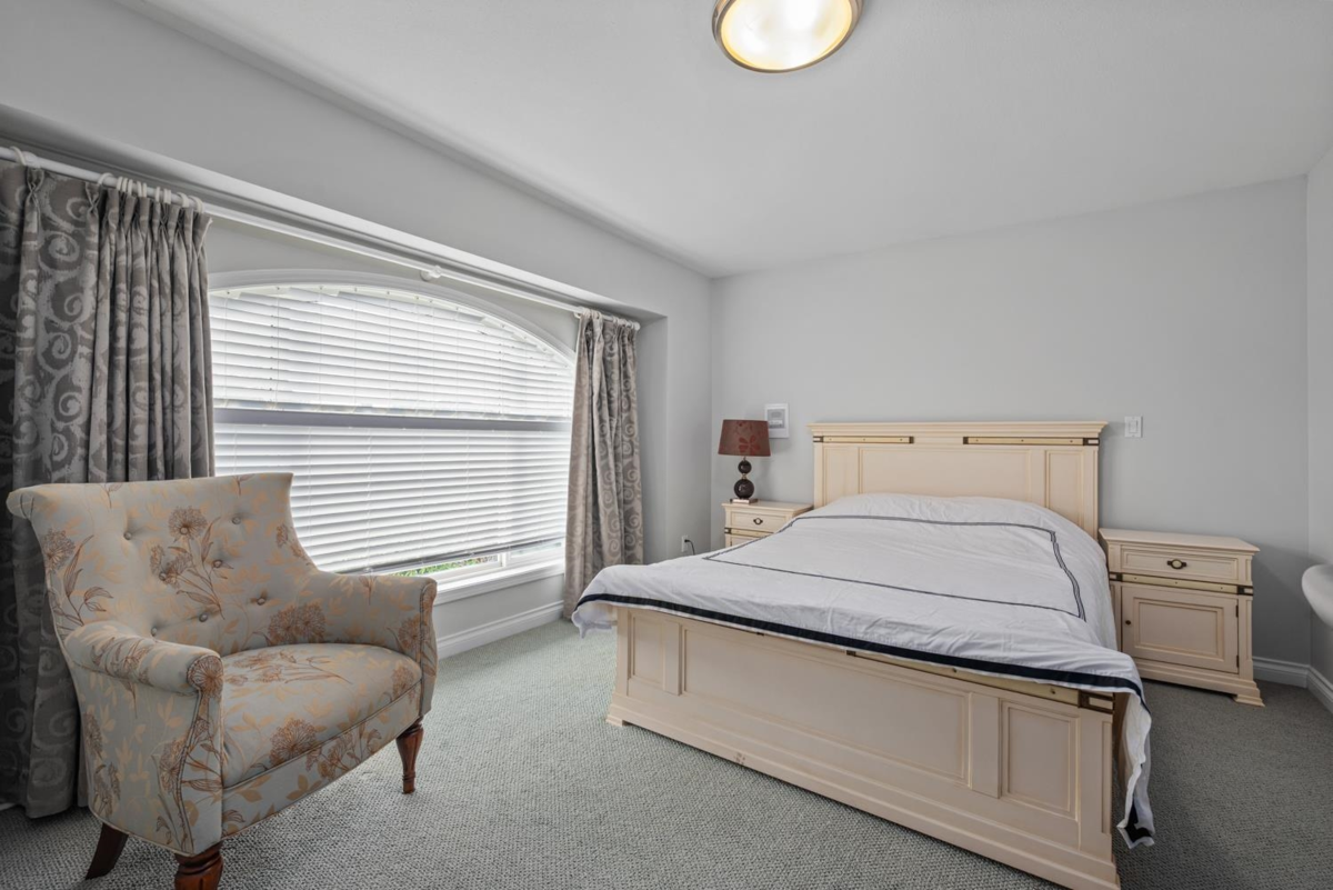 Front Yard Photo of 6611 Mang Road, Richmond, BC