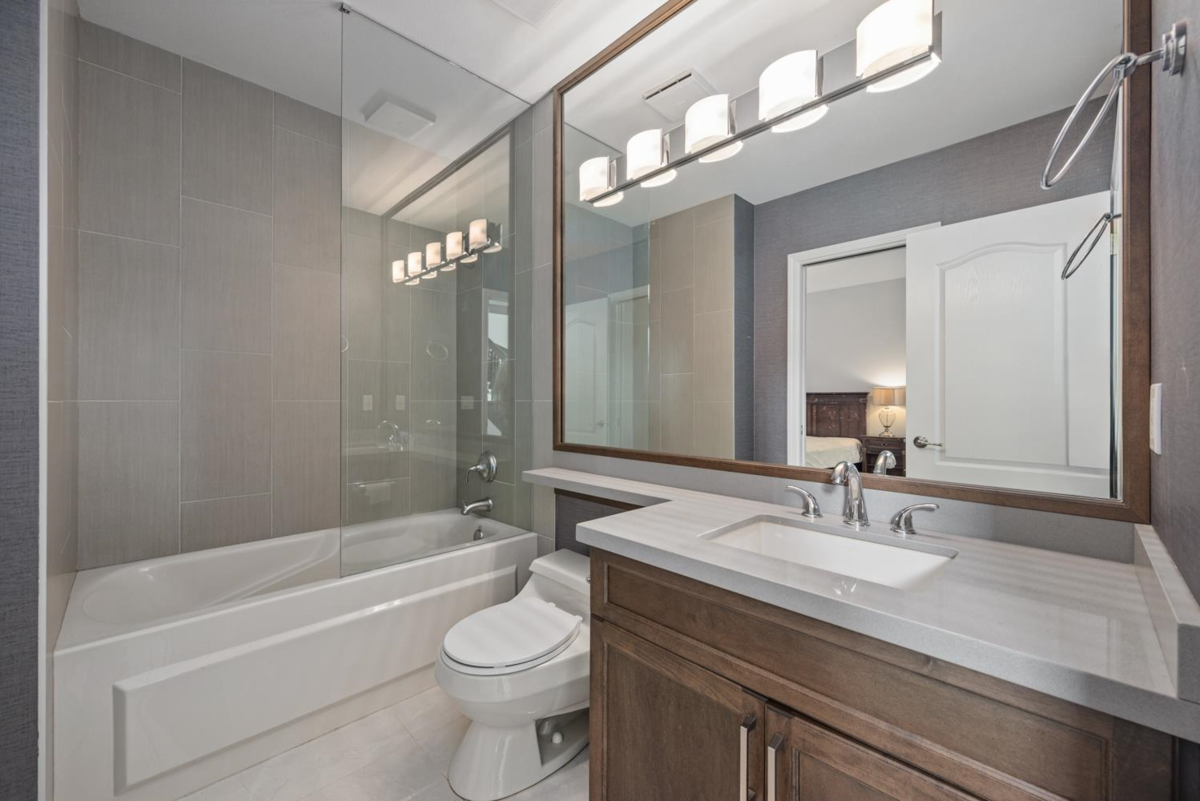 Hot Tub / Spa Photo of 6611 Mang Road, Richmond, BC