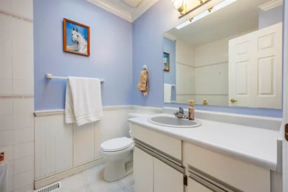 Primary Bathroom Photo of 11398 Harrison Street, Maple Ridge, BC
