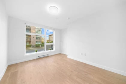 Walk-In Closet Photo of 101 15353 17 Avenue, Surrey, BC