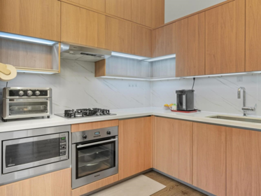 408 9333 Tomicki Avenue, Richmond, BC, Richmond — Apartment/Condo for sale