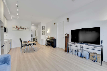 Kitchen Island Photo of 211 708 Edgar Avenue, Coquitlam, BC