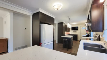 Kitchen Island Photo of 3153 Jervis Street, Port Coquitlam, BC
