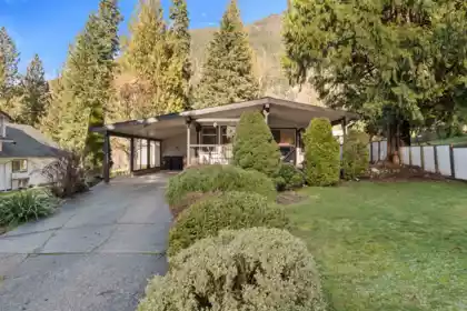 66665 Stephens Road, Hope, BC, Hope — 3 bed single family residence for sale