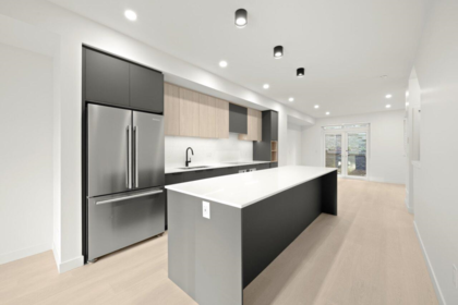 Walk-In Closet Photo of 116 3535 Highland Drive, Coquitlam, BC