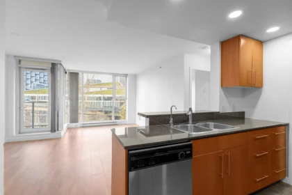 705 550 Pacific Street, Vancouver, BC, Vancouver — Apartment/Condo for sale