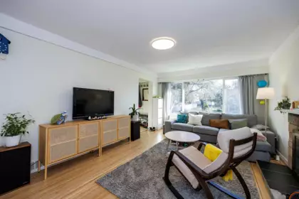 Kitchen Photo of 5761 Culloden Street, Vancouver, BC