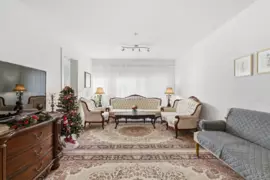 109 1033 St. Georges Avenue, North Vancouver, BC