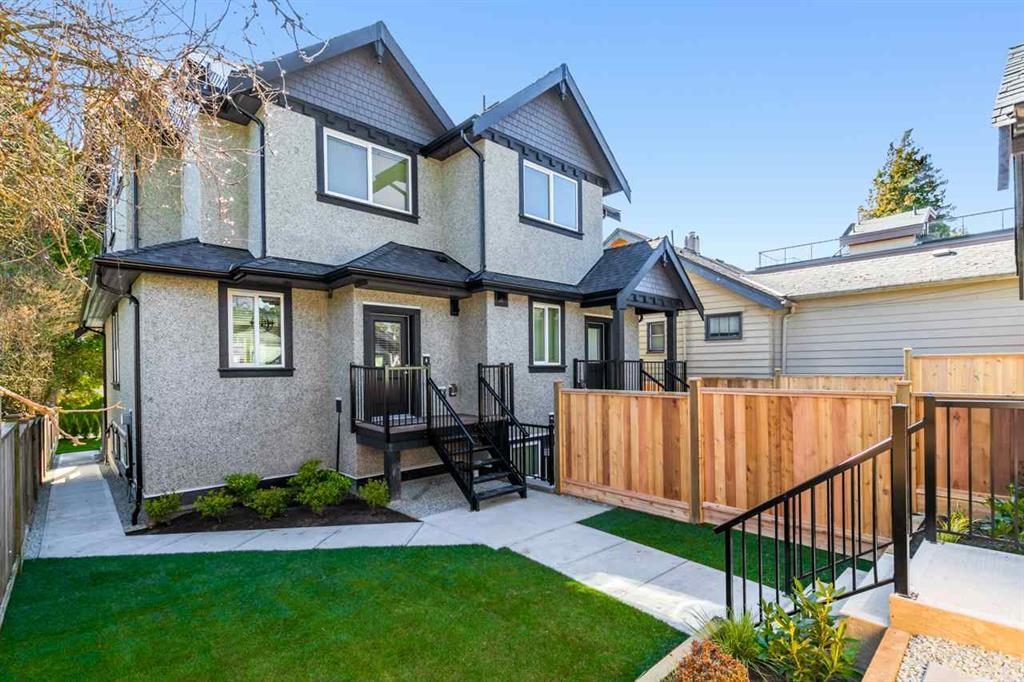 Loft / Bonus Room Photo of 1125 Park Drive, Vancouver, BC