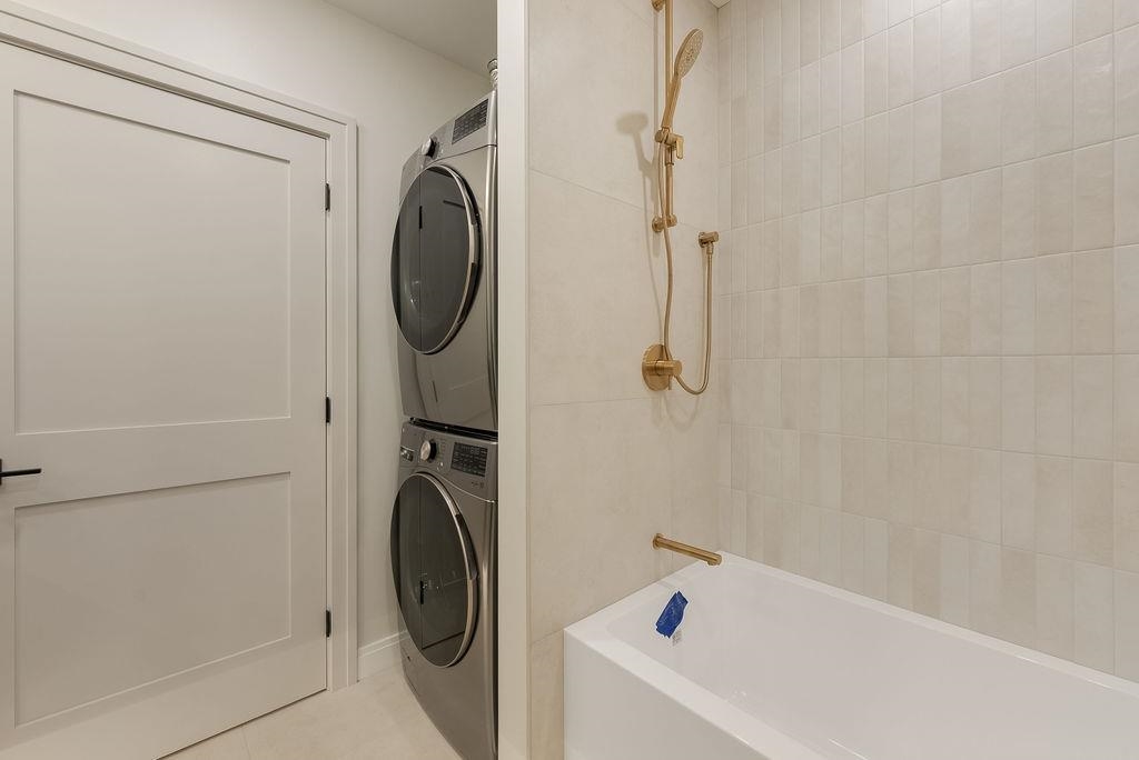 Backyard Photo of 2540 Grant Street, Vancouver, BC