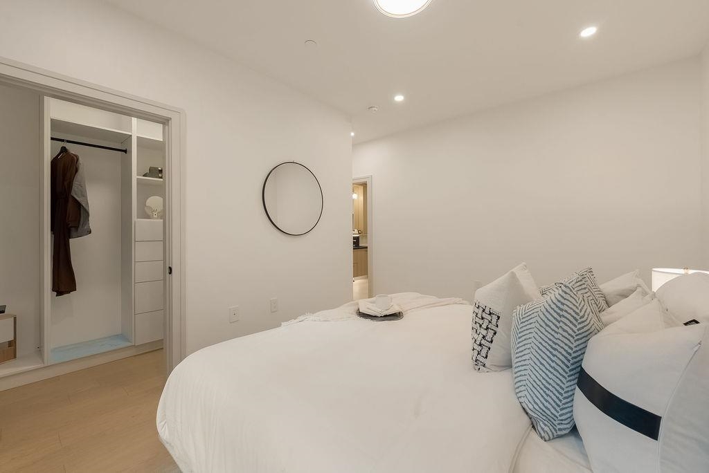 Entry Foyer Photo of 2540 Grant Street, Vancouver, BC