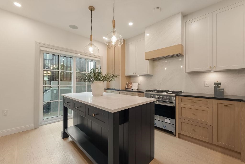 Primary Bathroom Photo of 2540 Grant Street, Vancouver, BC