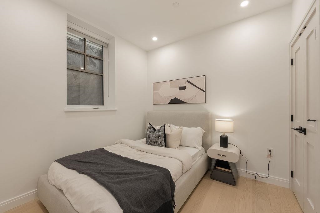 Swimming Pool Photo of 2540 Grant Street, Vancouver, BC