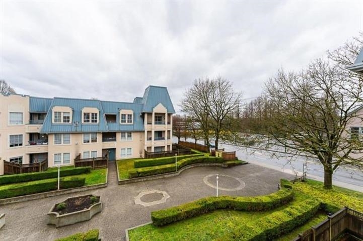 Dining Area Photo of 308 295 Schoolhouse Street, Coquitlam, BC