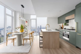 2608 13573 98a Avenue, Surrey, BC