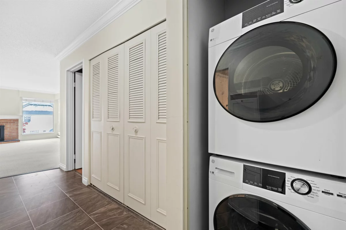 Walk-In Closet Photo of 306 1260 W 10th Avenue, Vancouver, BC