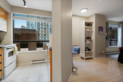 Family Room Photo of 609 1189 Howe Street, Vancouver, BC