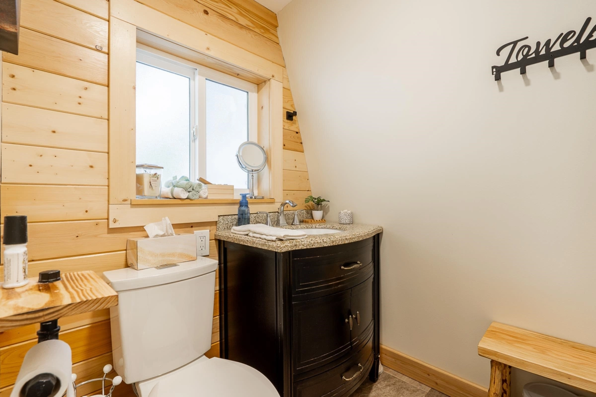 Bedroom 2 Photo of 5362 W Paulsen Road, Chilliwack, BC