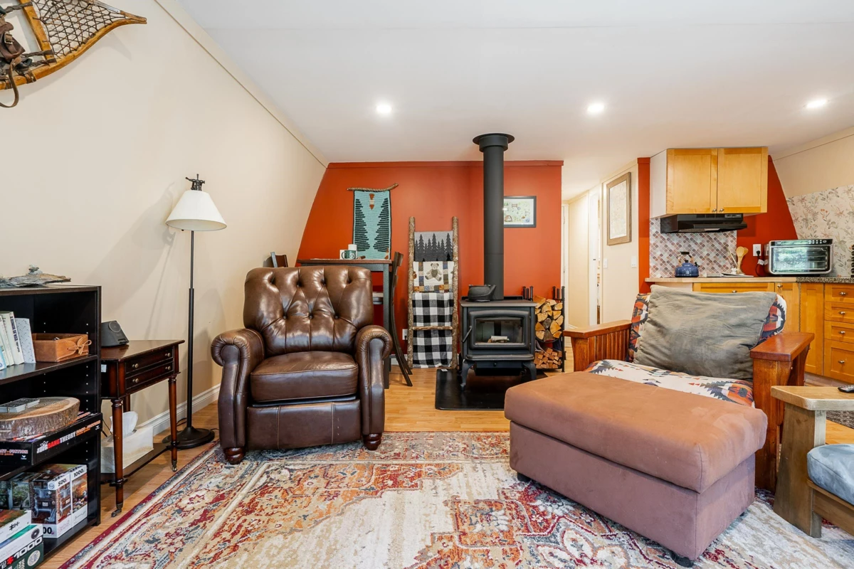 Breakfast Nook Photo of 5362 W Paulsen Road, Chilliwack, BC