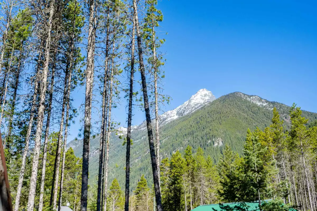 Entry Foyer Photo of 5362 W Paulsen Road, Chilliwack, BC