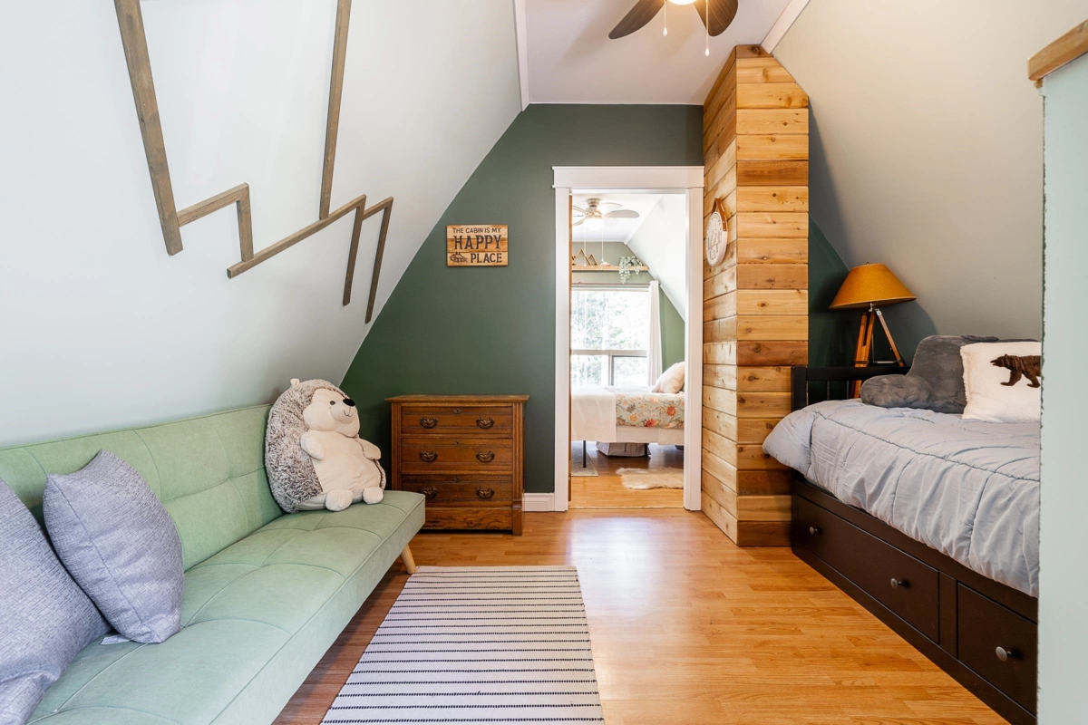 Laundry Room Photo of 5362 W Paulsen Road, Chilliwack, BC