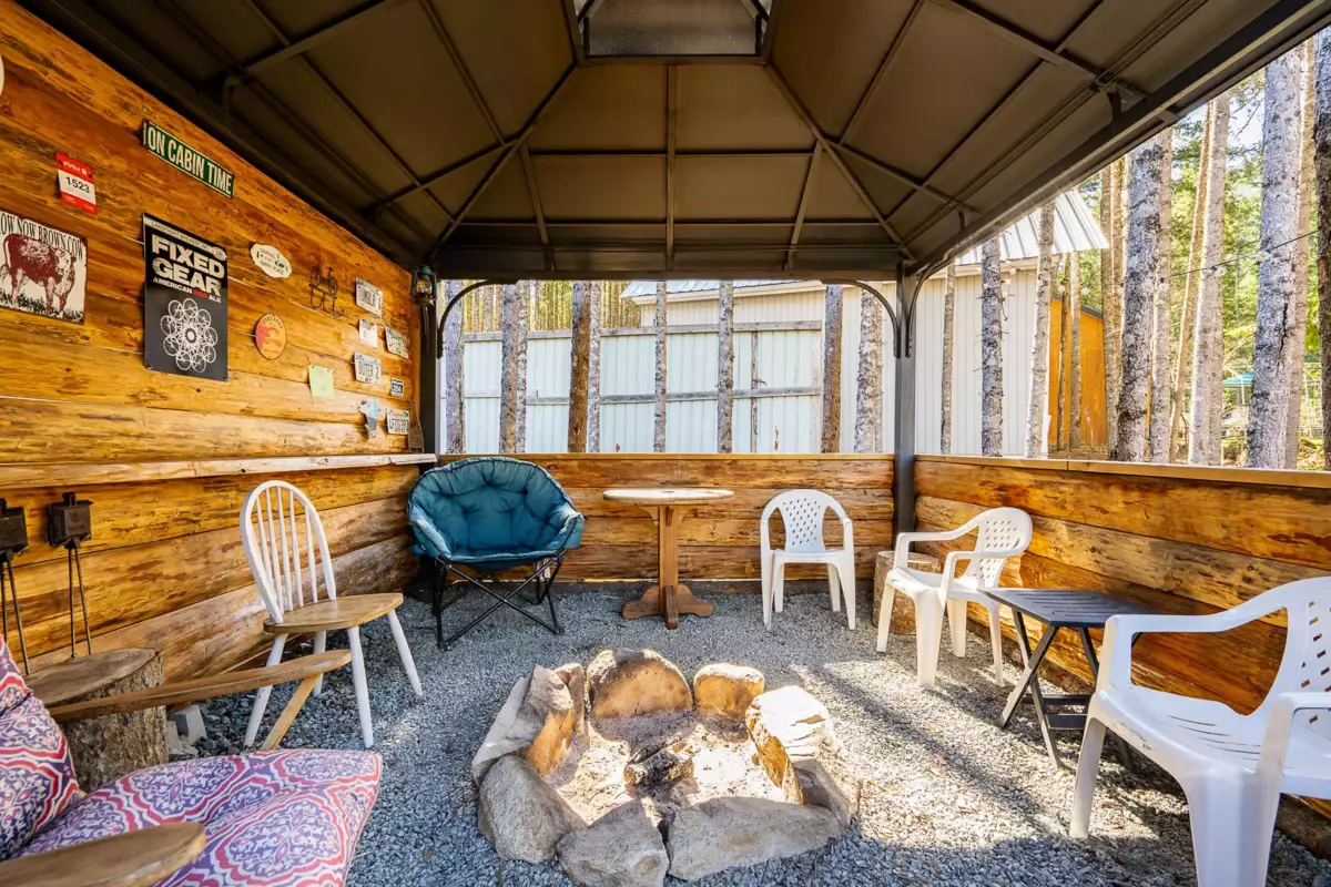 Staircase Photo of 5362 W Paulsen Road, Chilliwack, BC