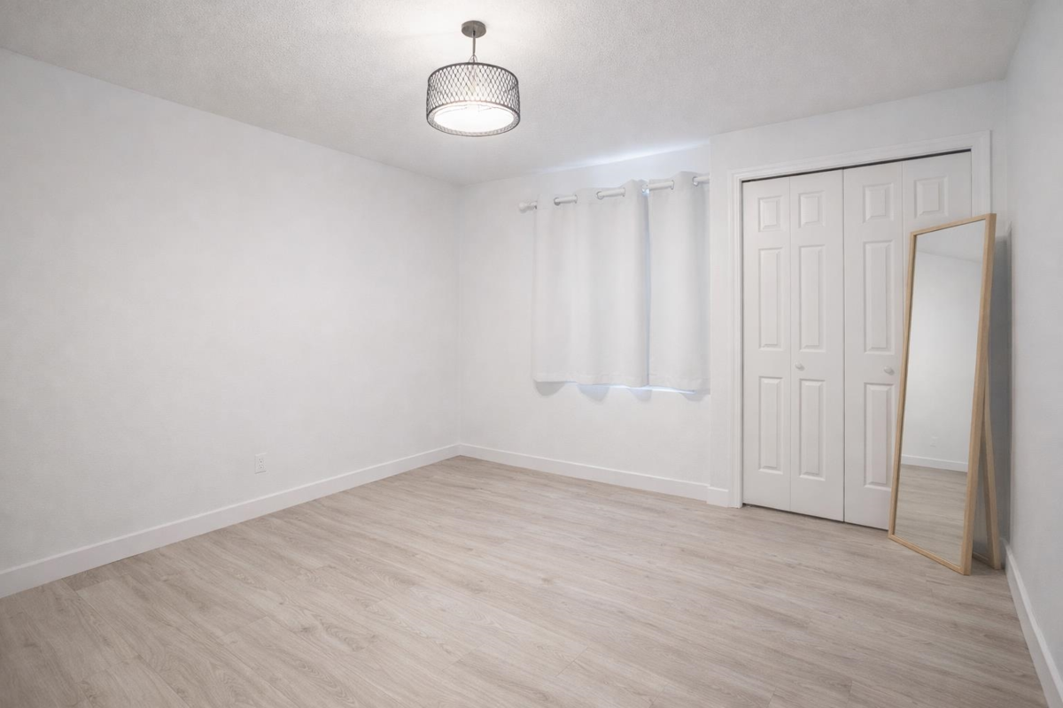 Backyard Photo of 12122 261 Street, Maple Ridge, BC