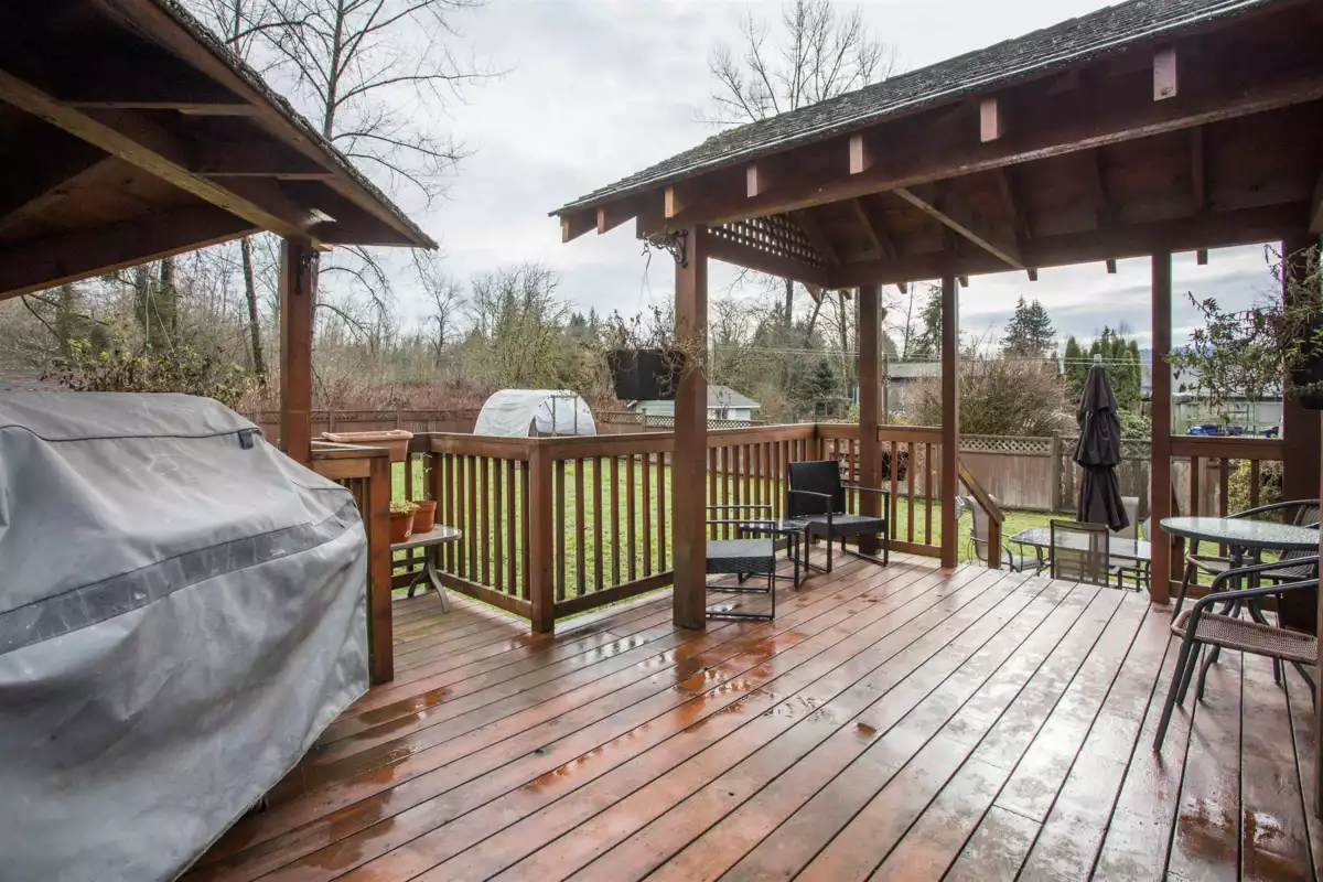 Front Yard Photo of 12122 261 Street, Maple Ridge, BC