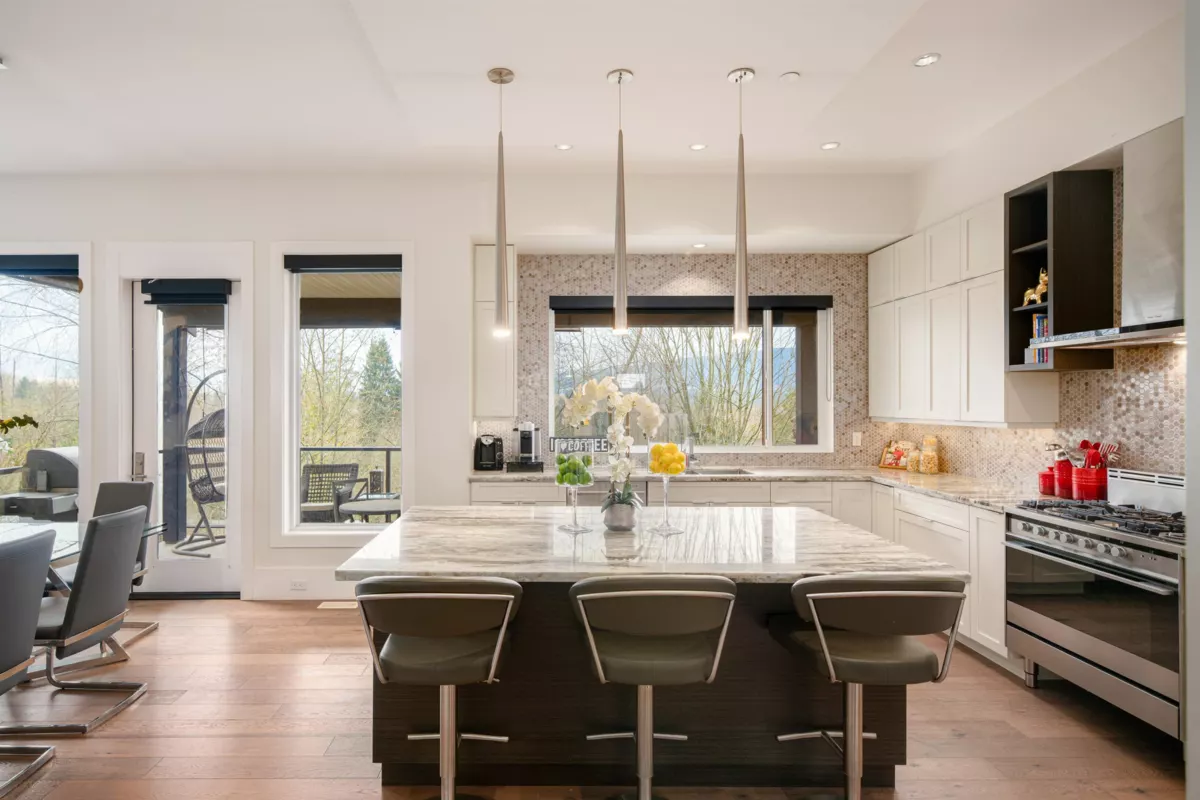 Breakfast Nook Photo of 13665 Mckercher Drive, Maple Ridge, BC