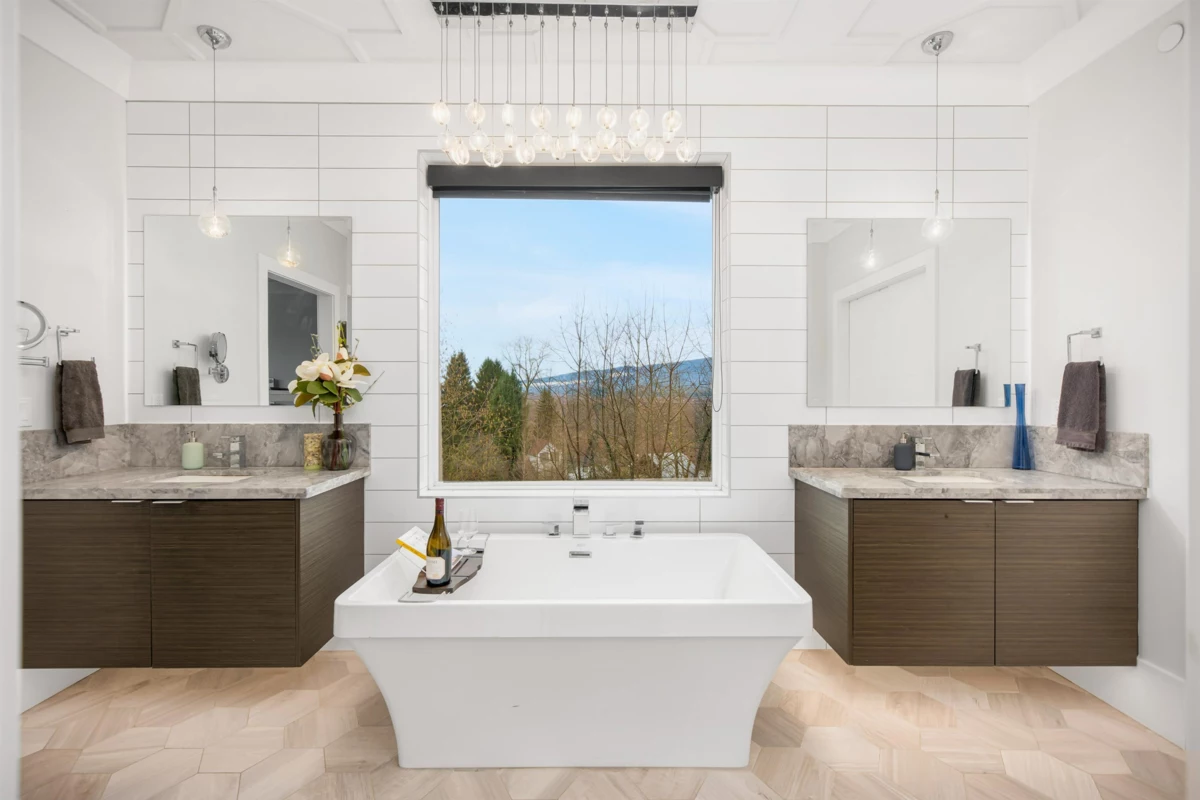 Guest Bathroom Photo of 13665 Mckercher Drive, Maple Ridge, BC