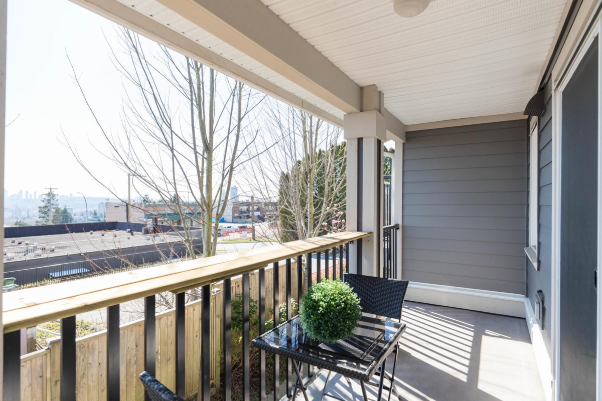 Basement Recreation Room Photo of 3 388 Ellesmere Avenue, Burnaby, BC