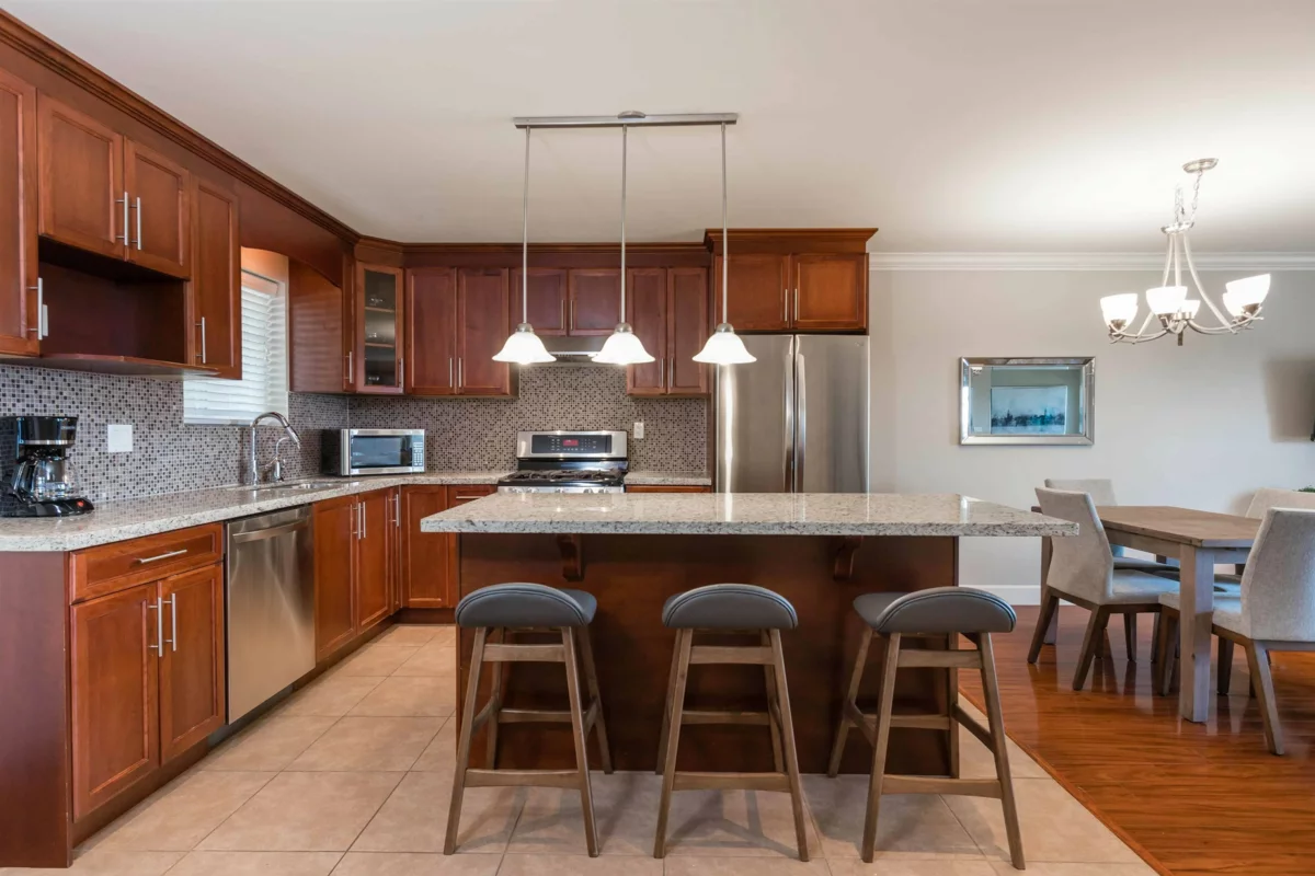 Living Room Photo of 3 388 Ellesmere Avenue, Burnaby, BC