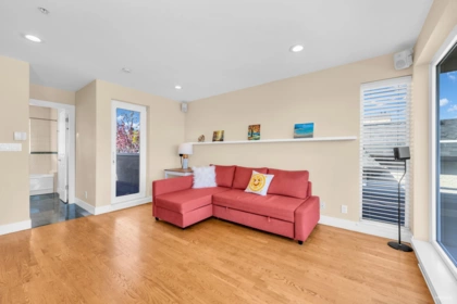 4060 W 10th Avenue, Vancouver, BC